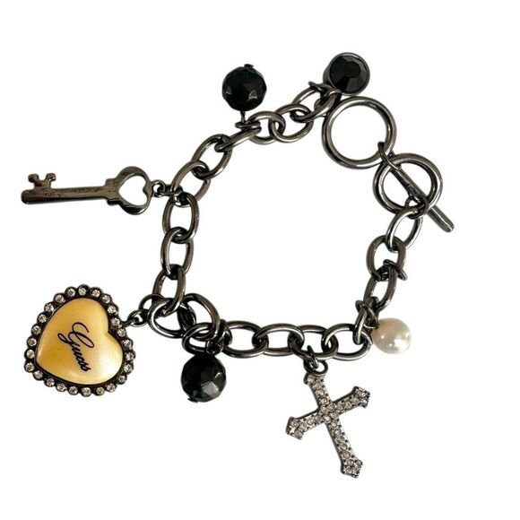 Guess Gunmetal Heart Charm Bracelet - Picture 1 of 10